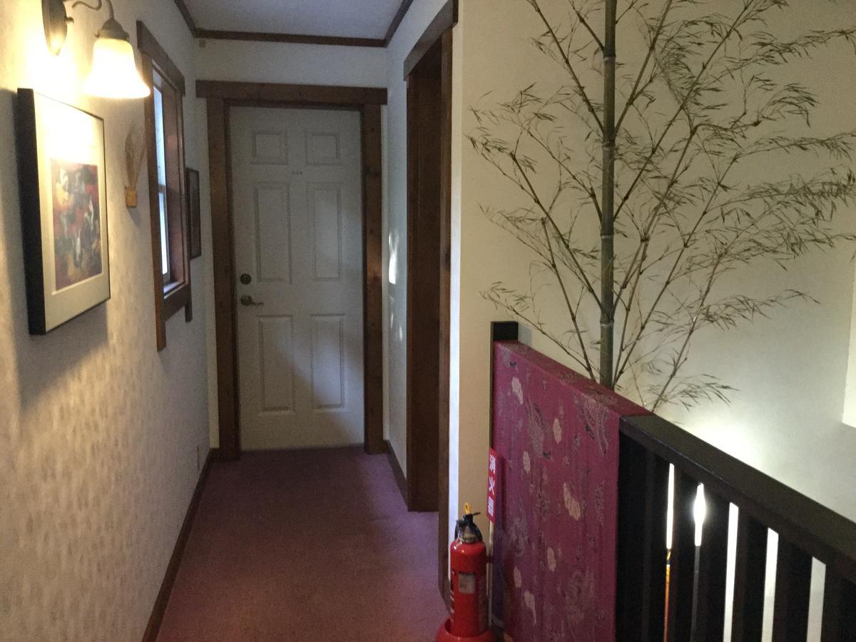Chiisana Hotel Hanaikada Ито Екстериор снимка