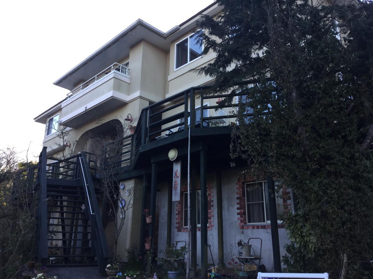 Chiisana Hotel Hanaikada Ито Екстериор снимка