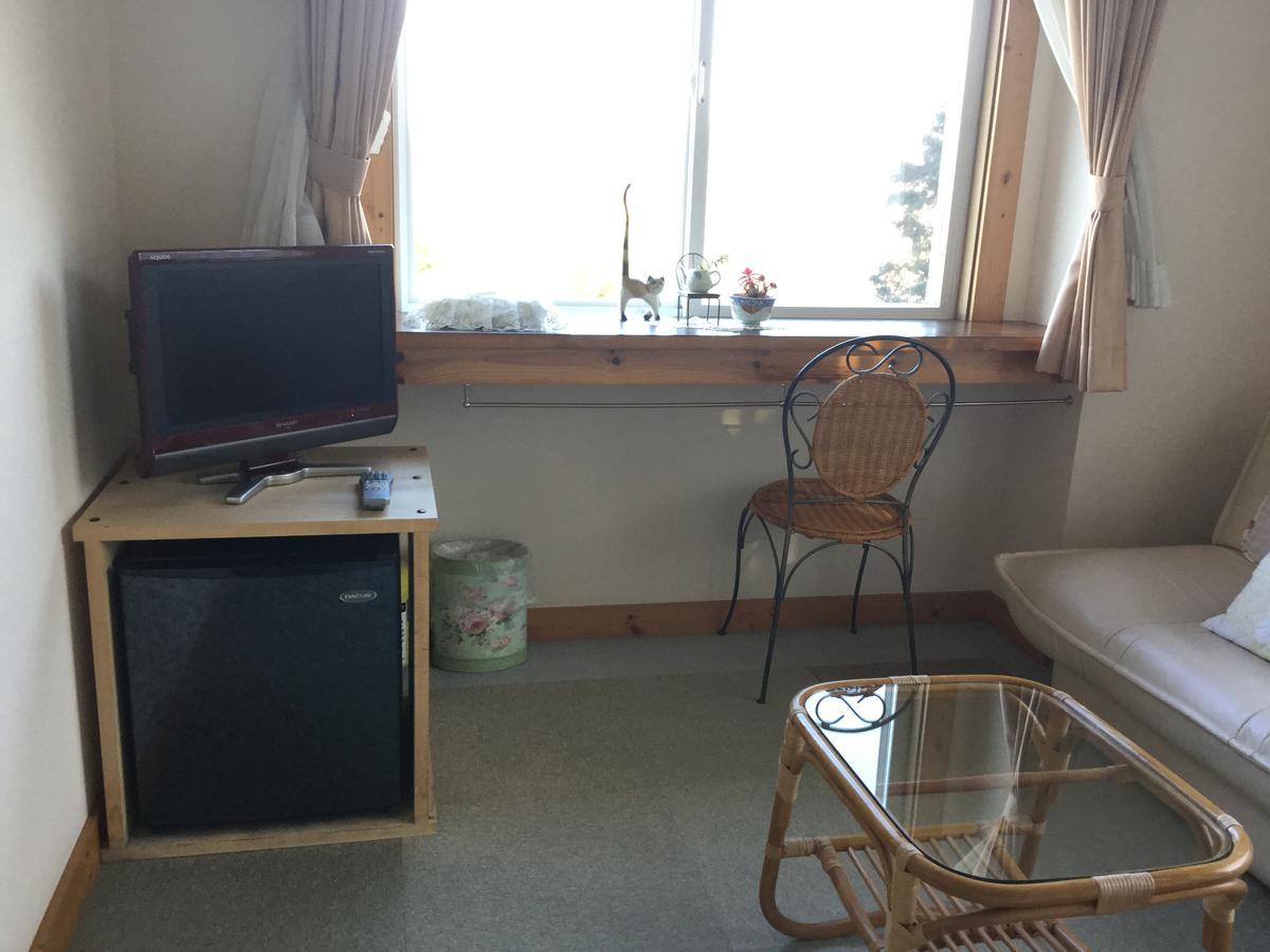 Chiisana Hotel Hanaikada Ито Екстериор снимка