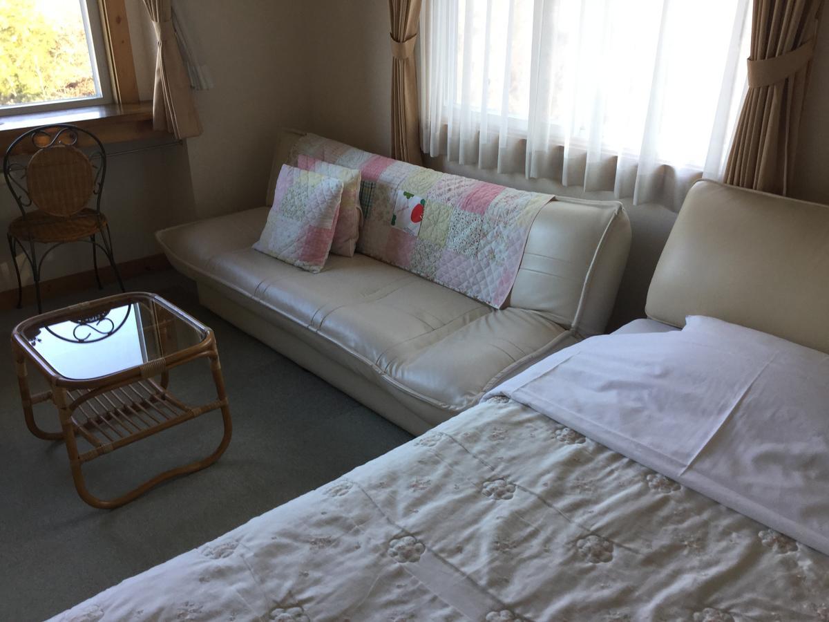 Chiisana Hotel Hanaikada Ито Екстериор снимка